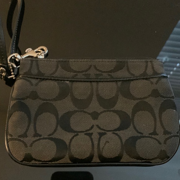 Coach wristlet - Picture 1 of 2